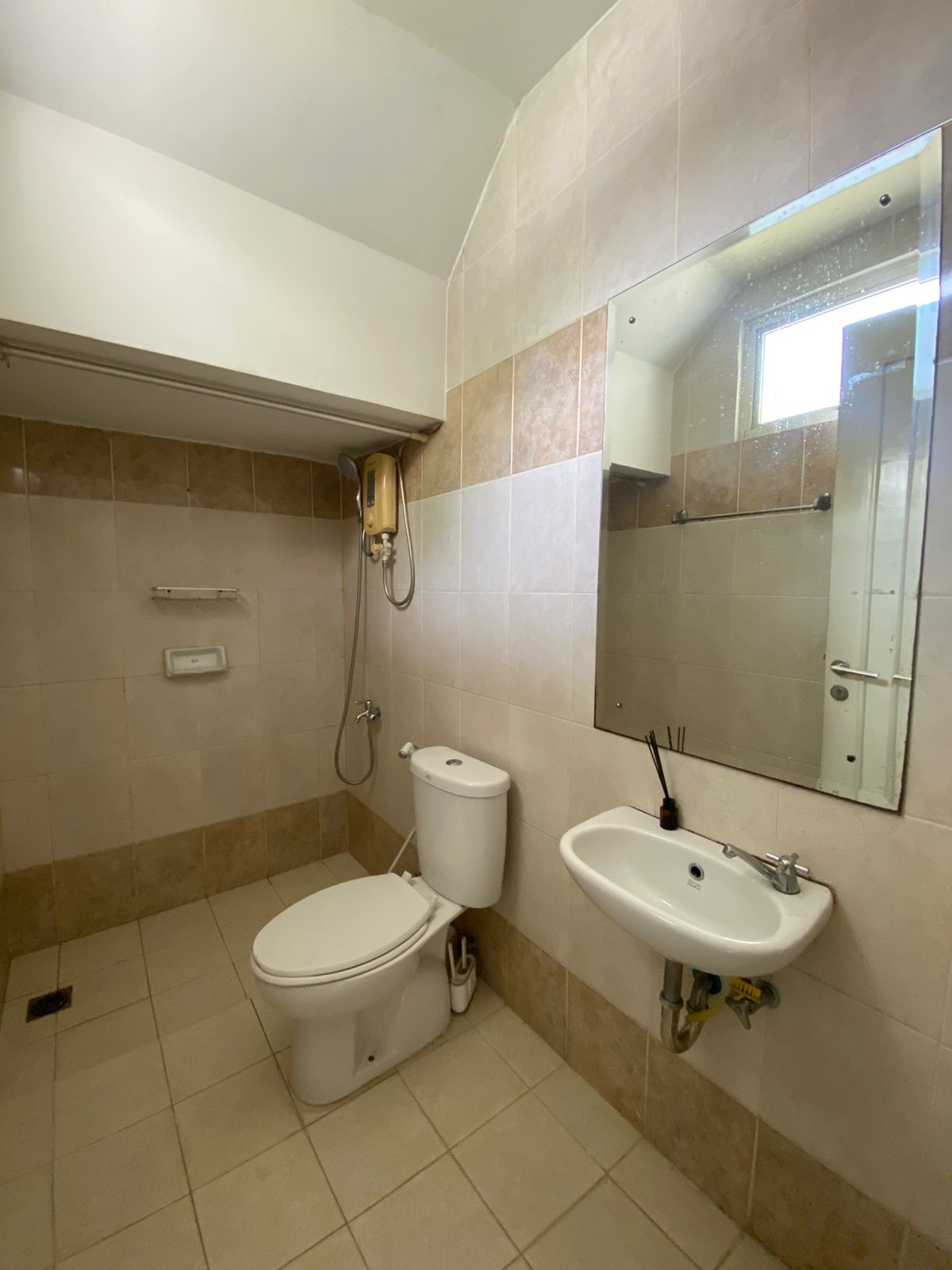 Rumah Dijual di Cluster Ambrosia Lippo Cikarang